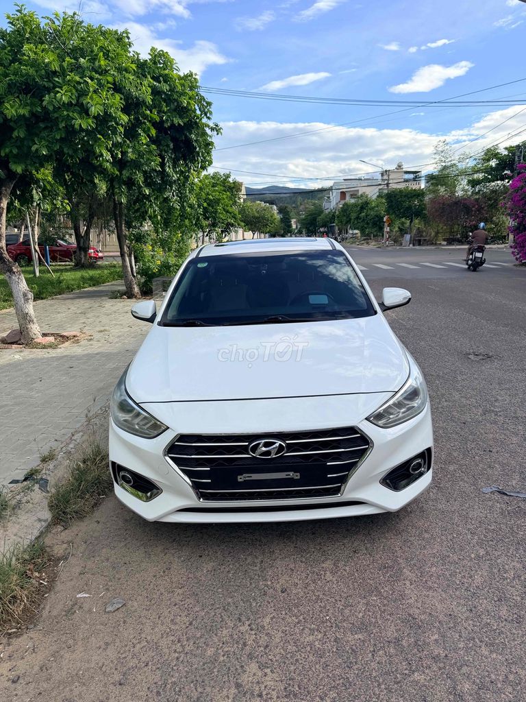 Hyundai Accent - ảnh 1