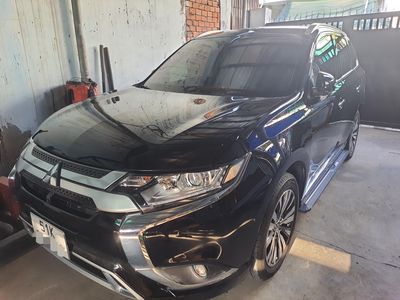 Mitsubishi Outlander 2022 - ảnh 1