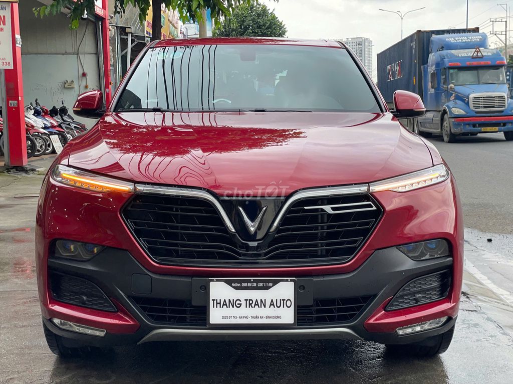 VinFast Lux SA2.0 2022 - ảnh 1
