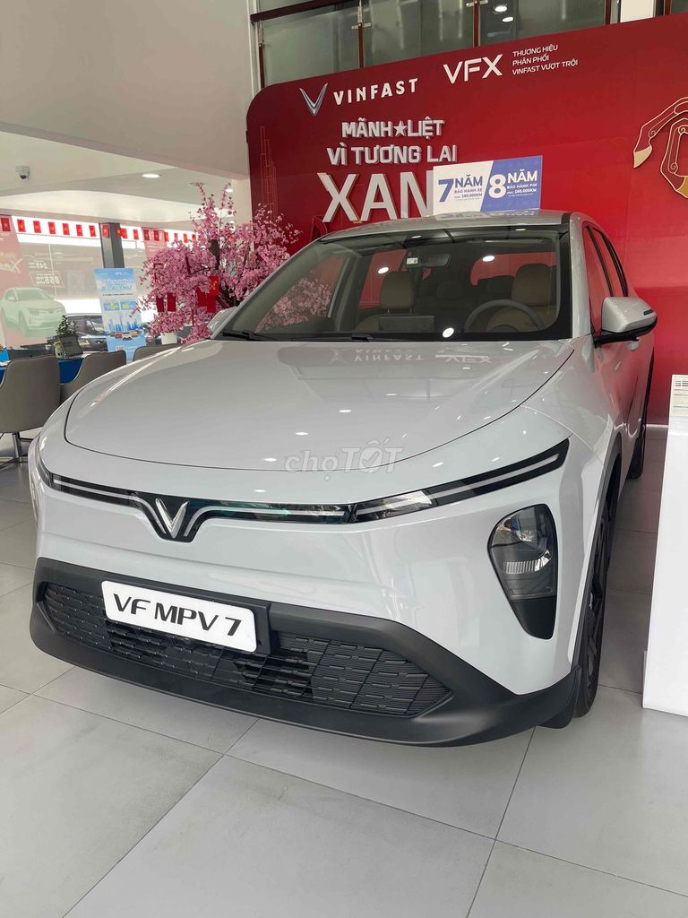 VinFast Limo Green - ảnh 1
