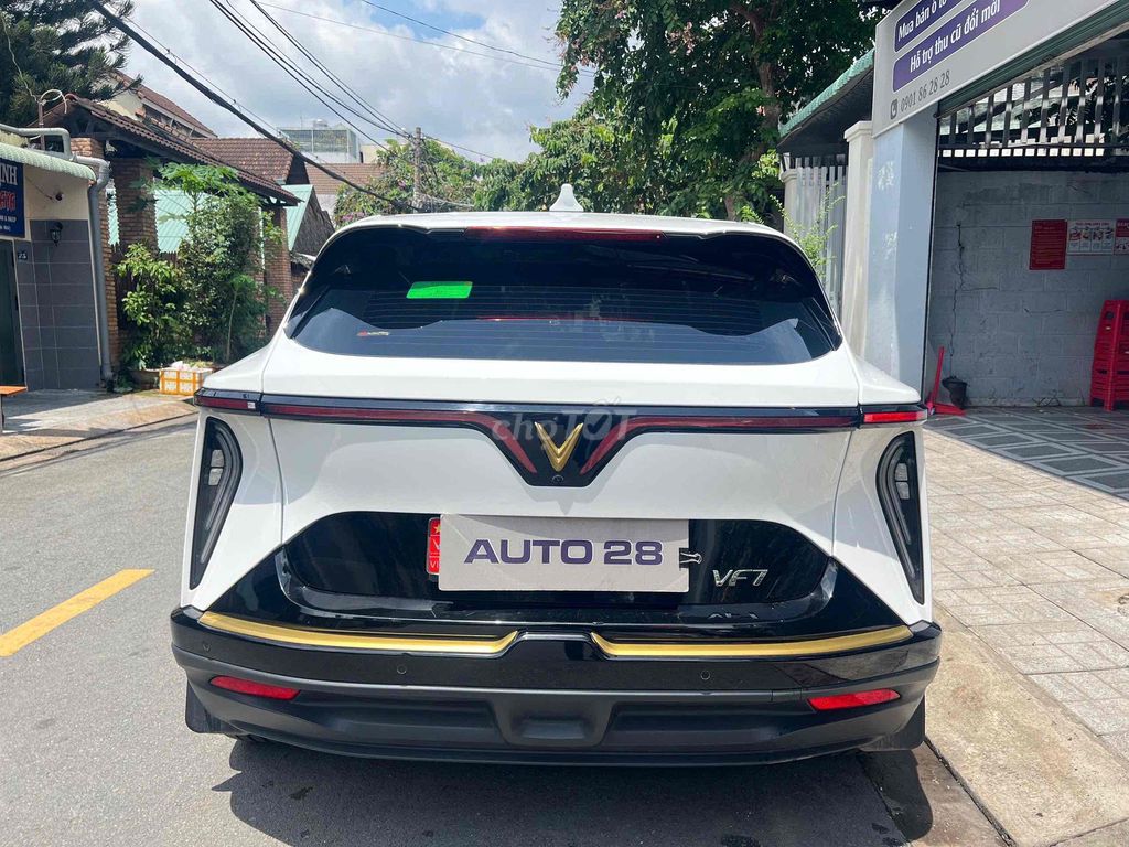 VinFast VF7 Plus - ảnh 4