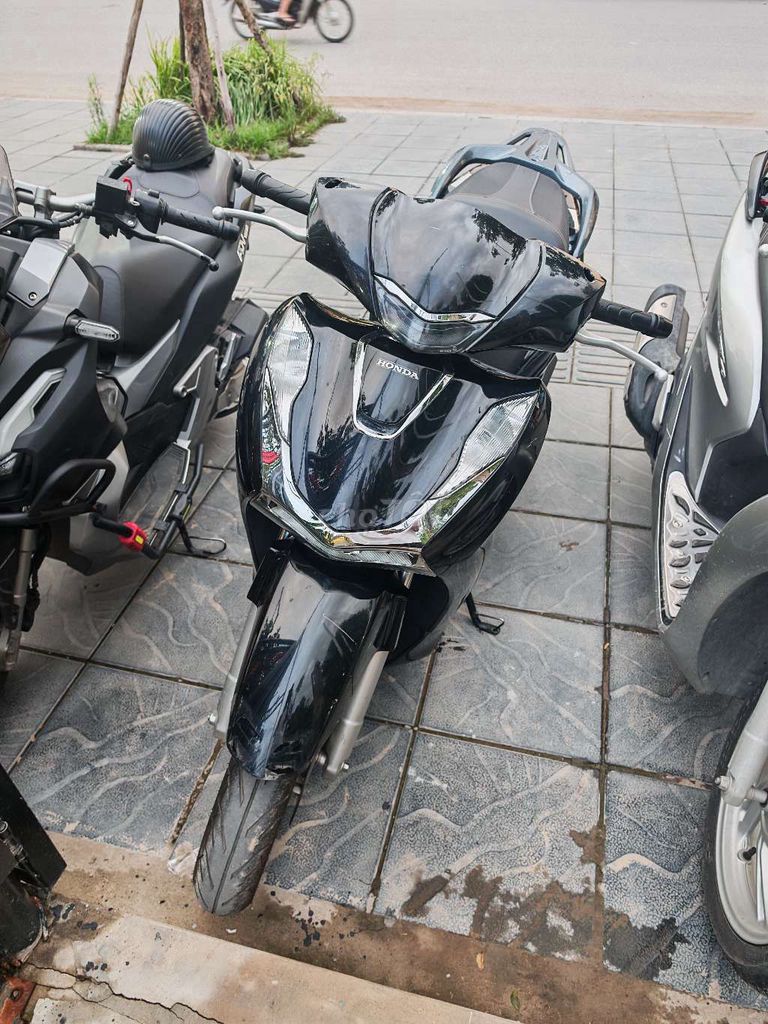Honda SH 2021 - ảnh 1