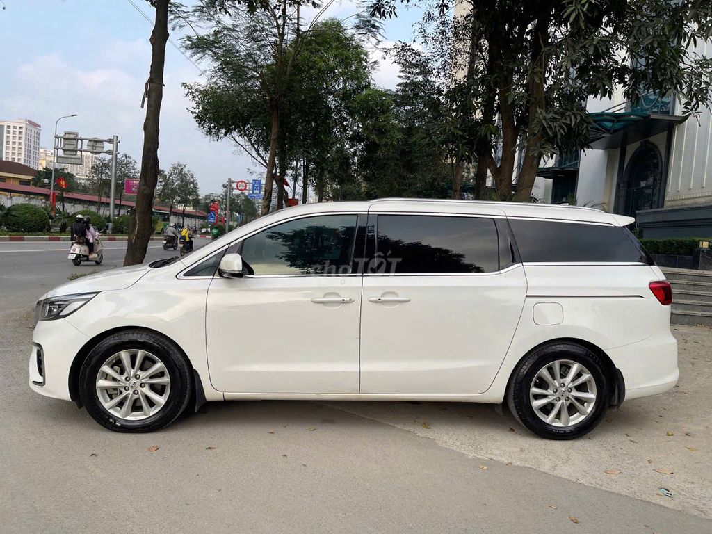 Kia Sedona 2018 - ảnh 3