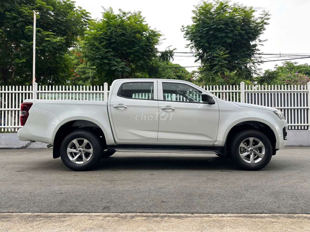 Isuzu 2026 - ảnh 3