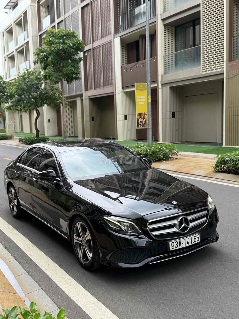 Mercedes-Benz 2018 - ảnh 3