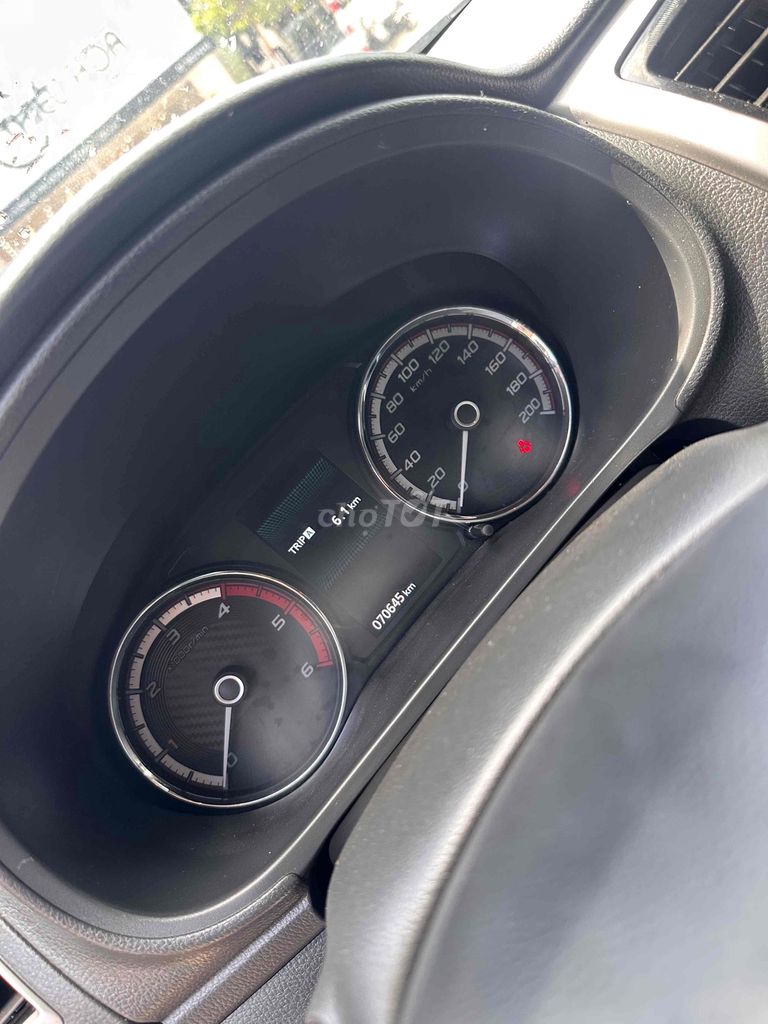 Mitsubishi Triton 2021 - ảnh 5