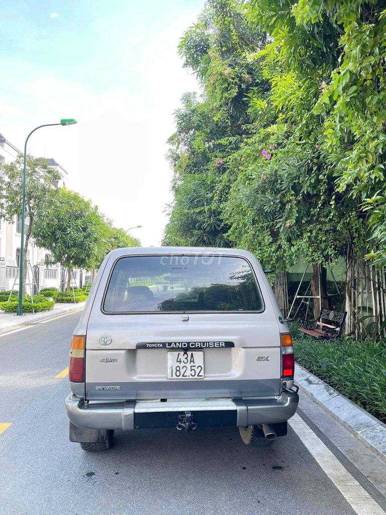 Toyota Land Cruiser - ảnh 5