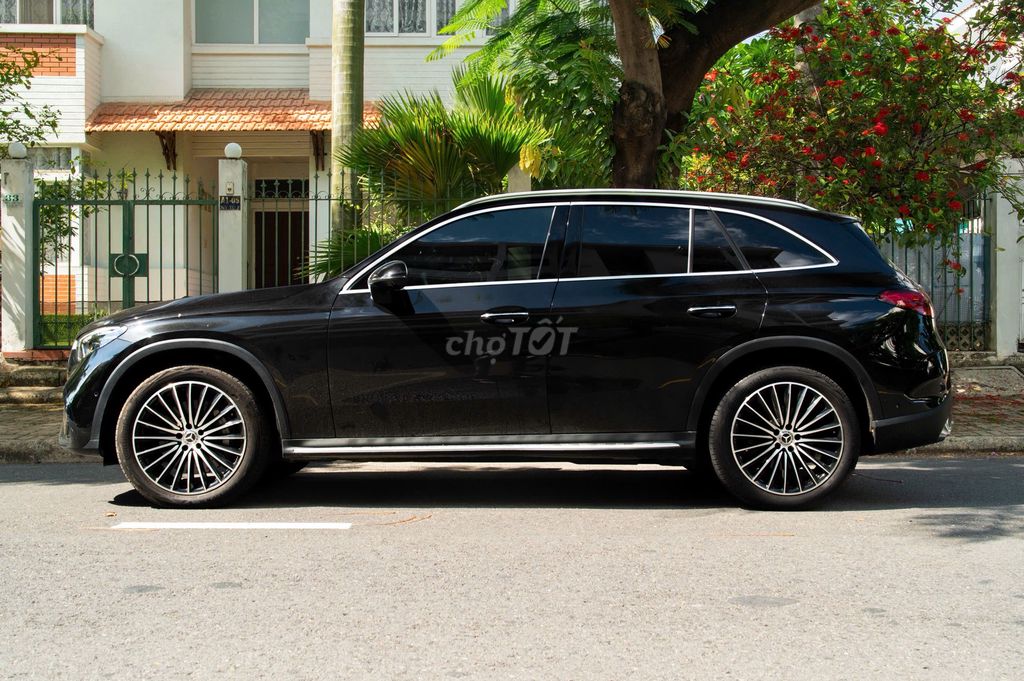 Mercedes-Benz - ảnh 3