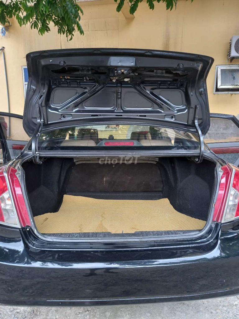 Chevrolet Lacetti 2011 - ảnh 4