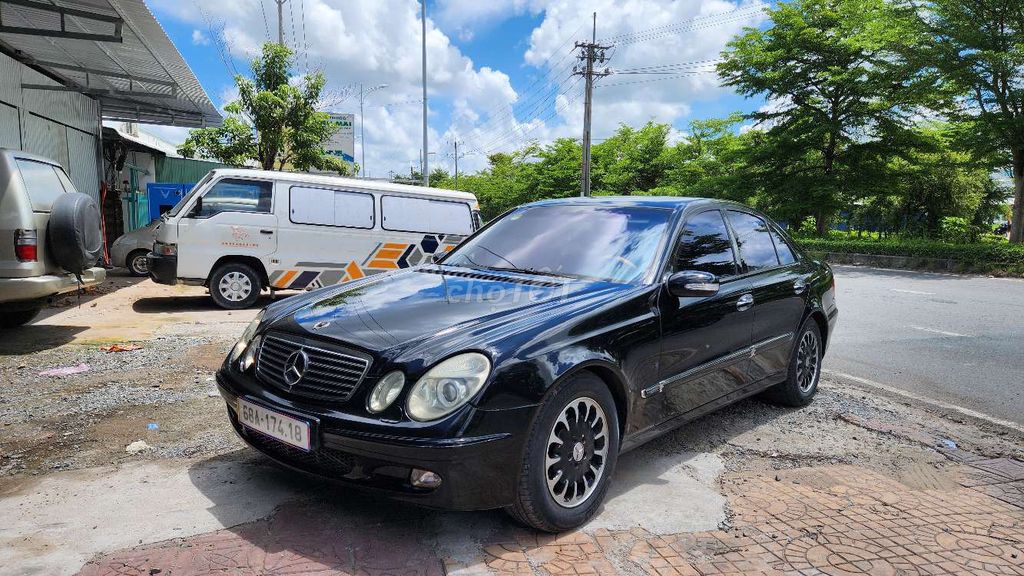 Mercedes-Benz 2004 - ảnh 2