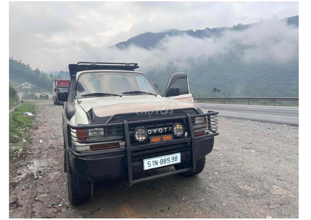 Toyota Land Cruiser 1991 - ảnh 1