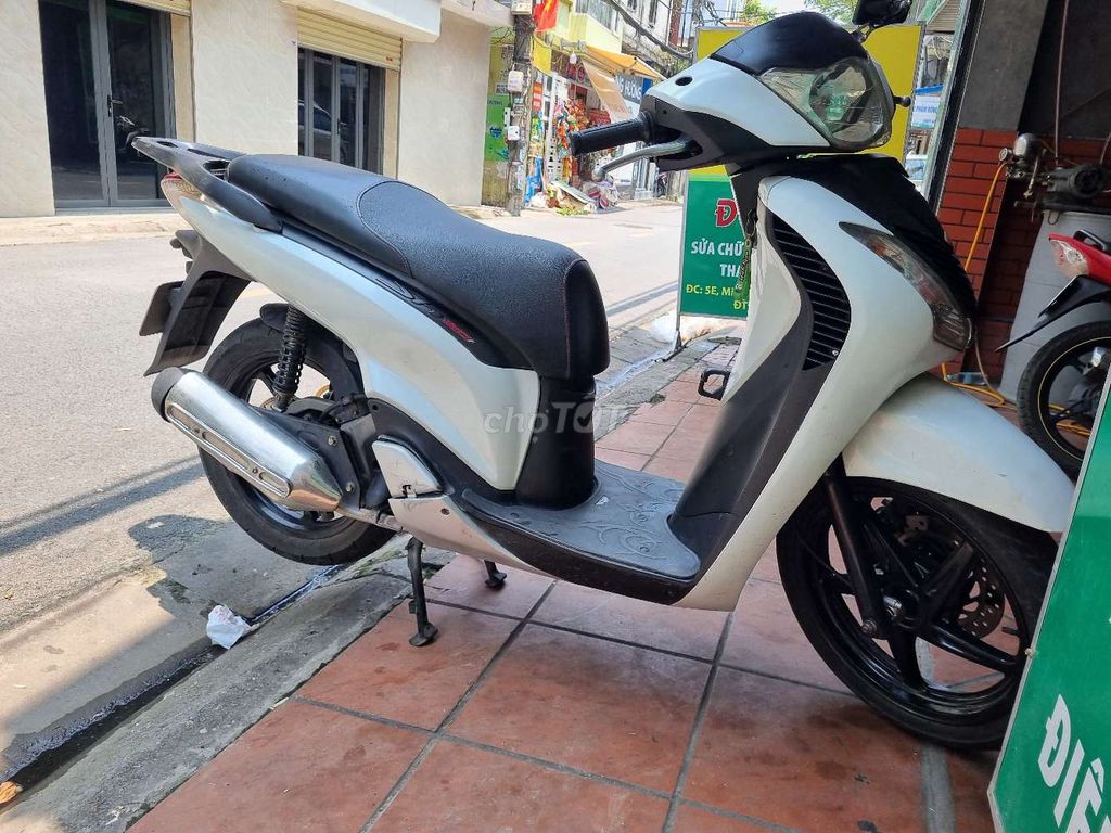Honda SH 2010 - ảnh 1
