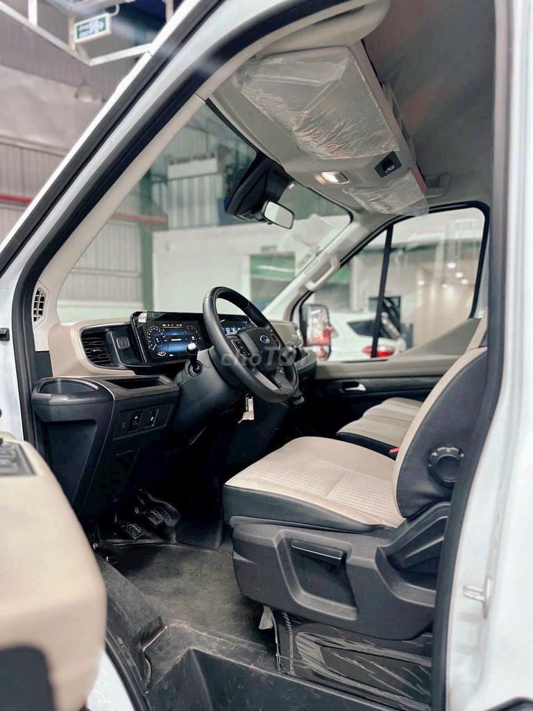 Ford Transit Premium 2025 - ảnh 5
