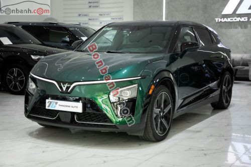 VinFast VF7 Plus AWD 2024 - ảnh 1