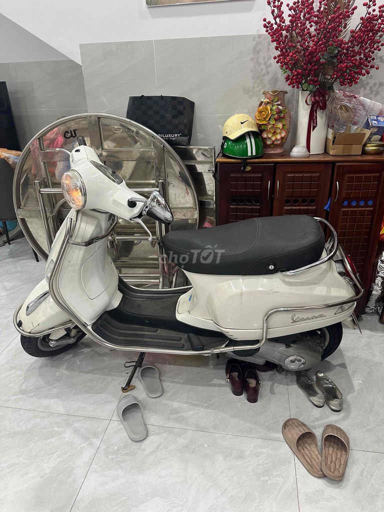 Piaggio Vespa 2013 - ảnh 2