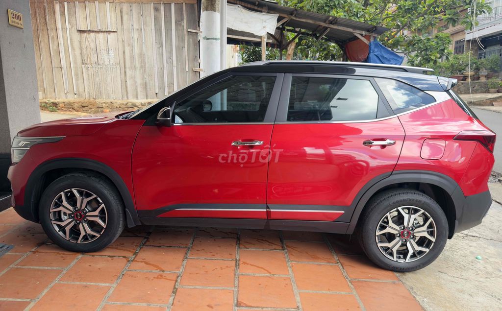 Kia Seltos 2021 - ảnh 1