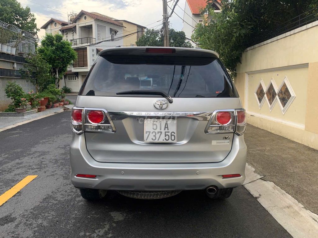 Toyota Fortuner 2014 - ảnh 2