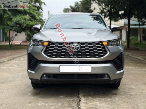 Toyota Innova Cross 2.0V CVT 2025 - ảnh 1