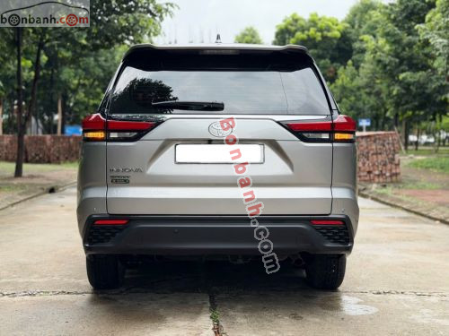 Toyota Innova Cross 2.0V CVT 2025 - ảnh 4