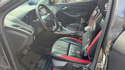 Ford Focus 2018 - ảnh 1