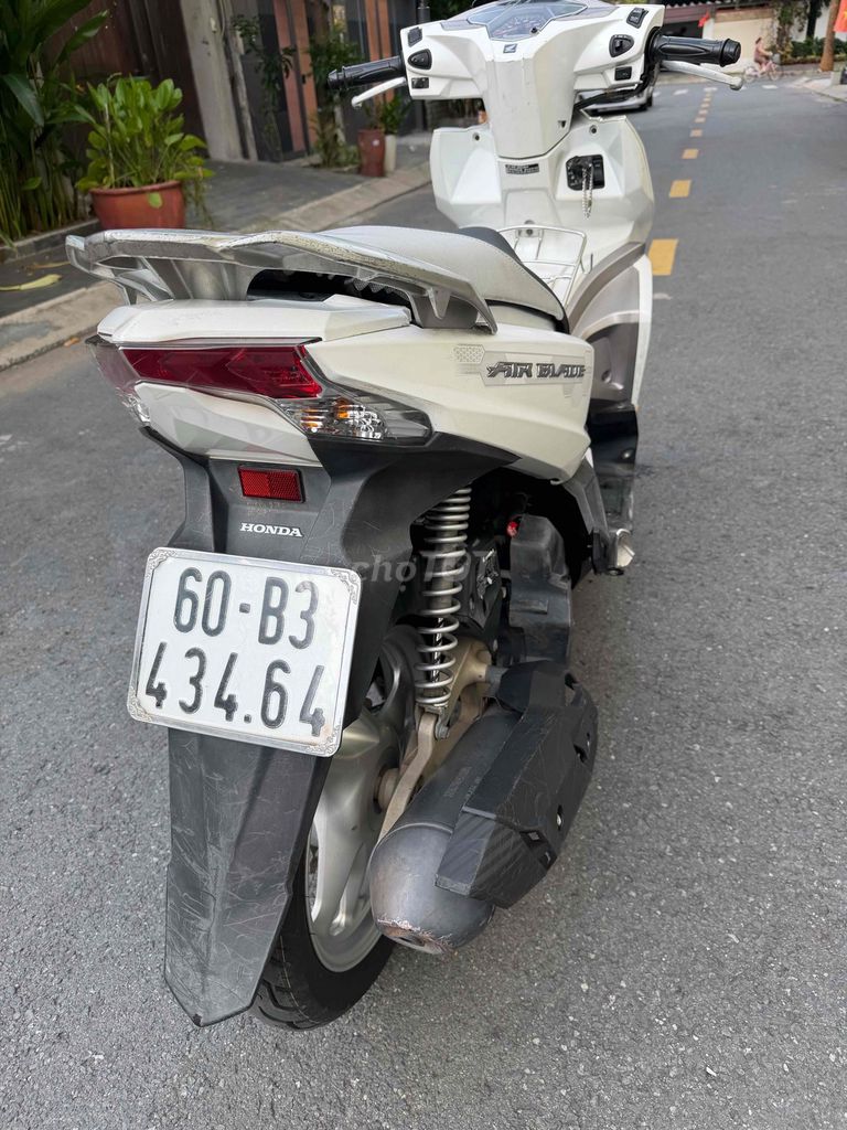 Honda Air Blade 2016 - ảnh 4