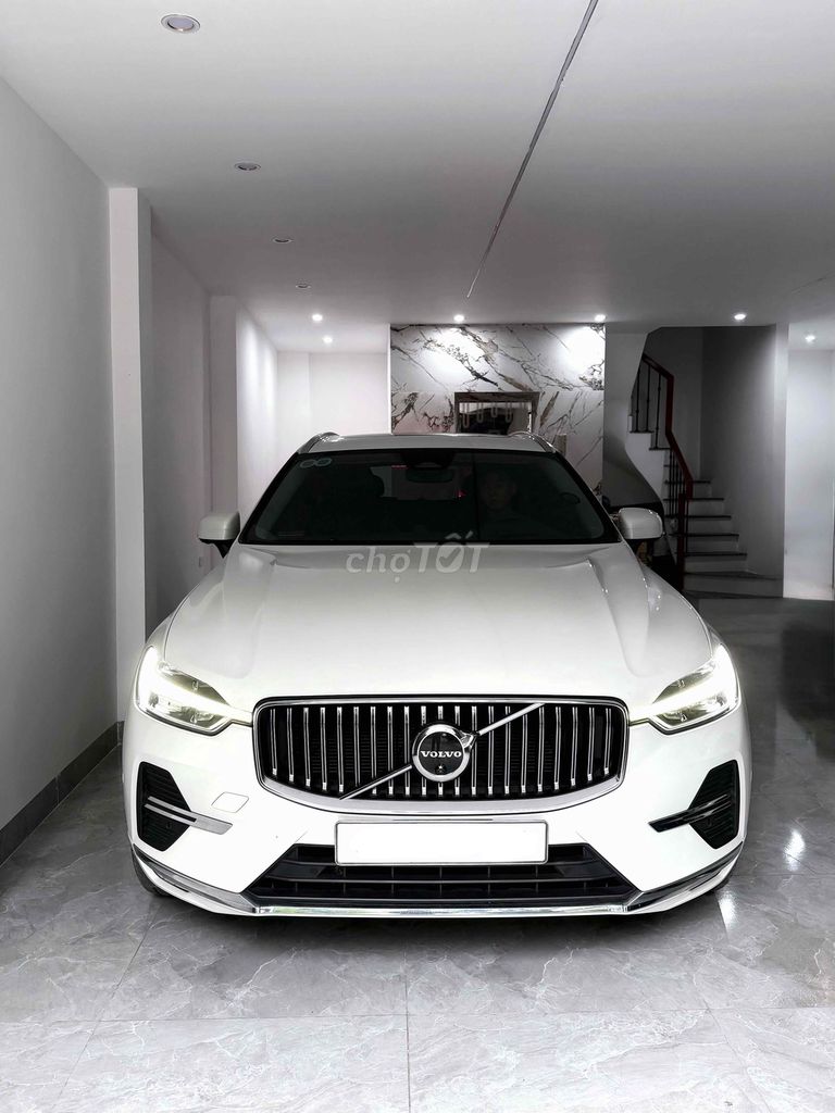 Volvo XC60 2022 - ảnh 2