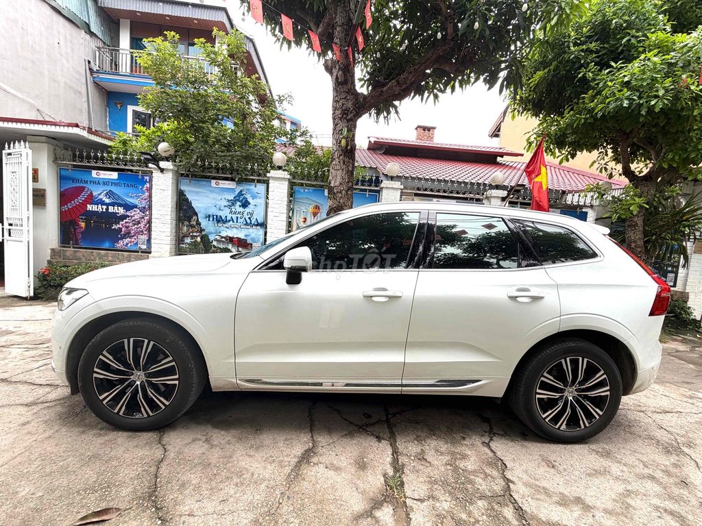 Volvo XC60 2022 - ảnh 4