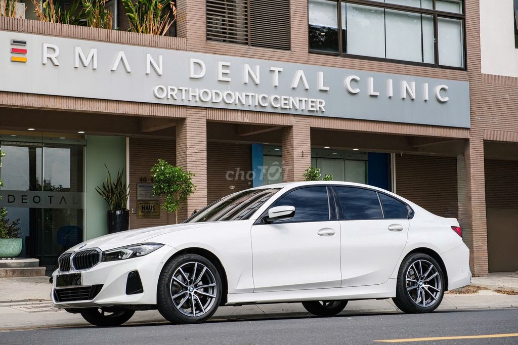 BMW 2025 - ảnh 1