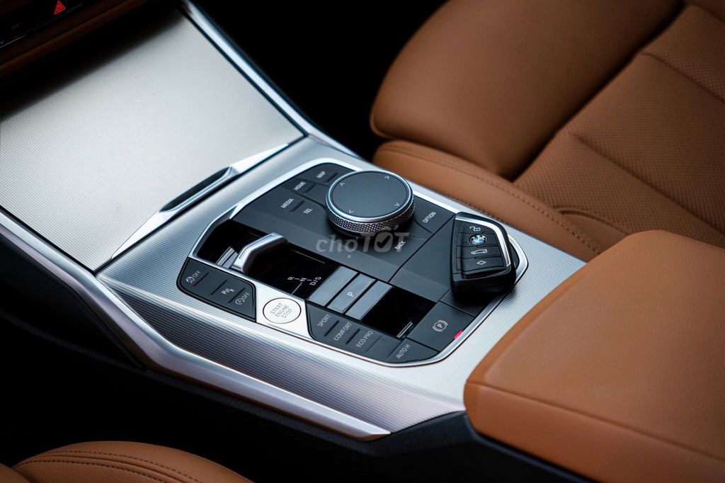 BMW 2025 - ảnh 2