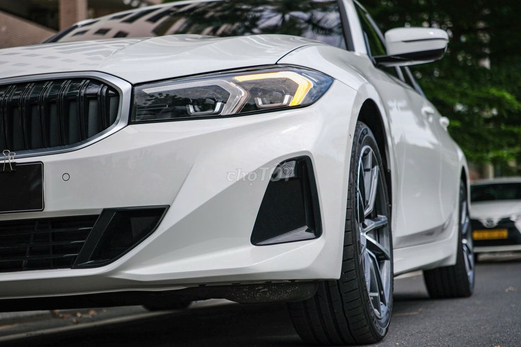 BMW 2025 - ảnh 5
