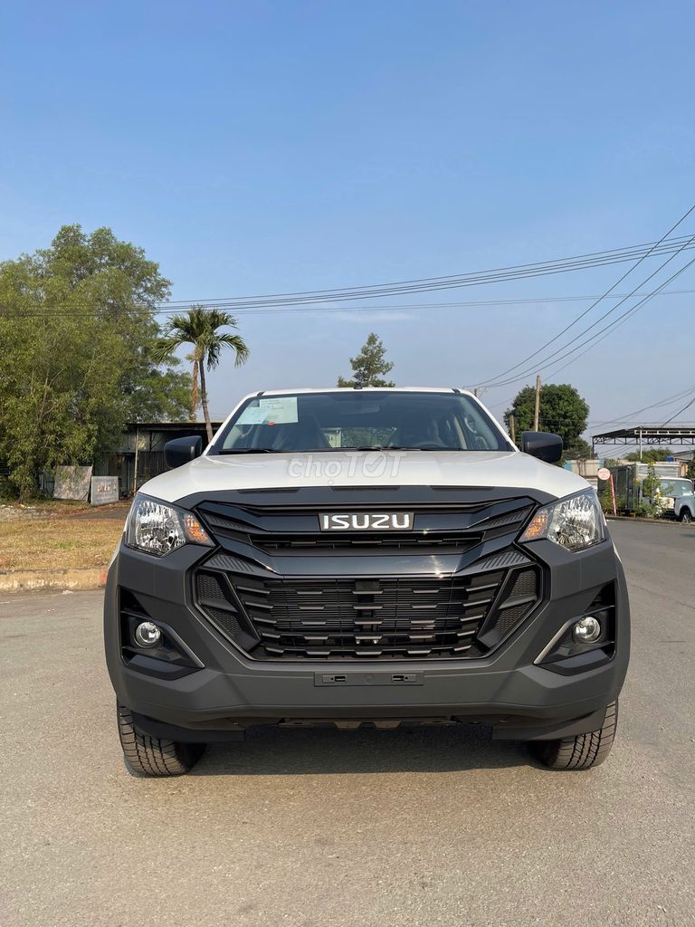 Isuzu 2026 - ảnh 1