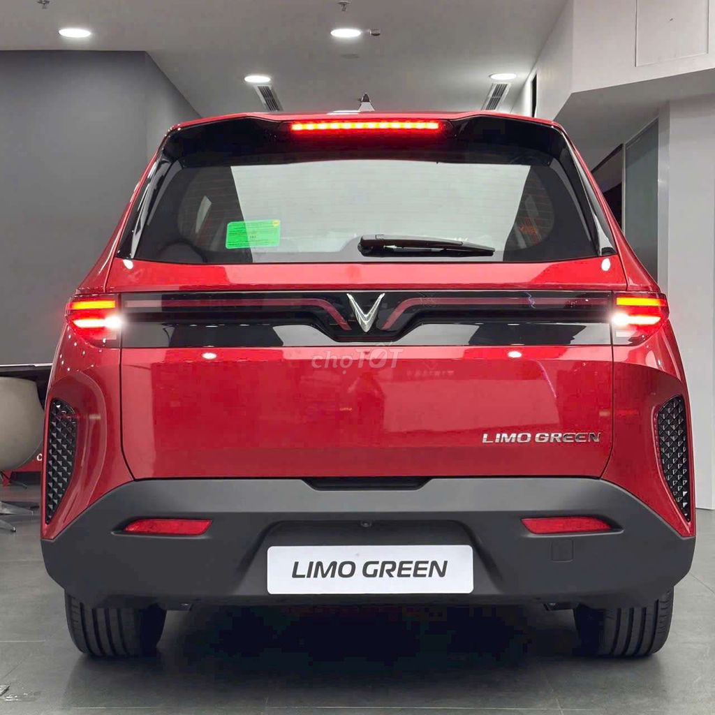 VinFast Limo Green - ảnh 2
