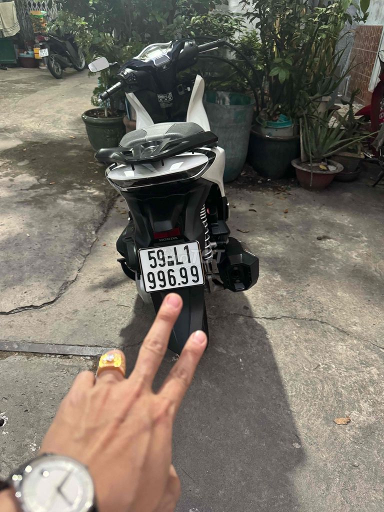 Honda SH 2024 - ảnh 1