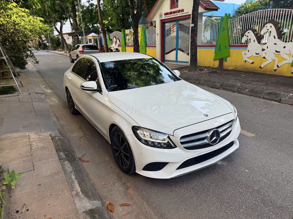 Mercedes-Benz 2019 - ảnh 3