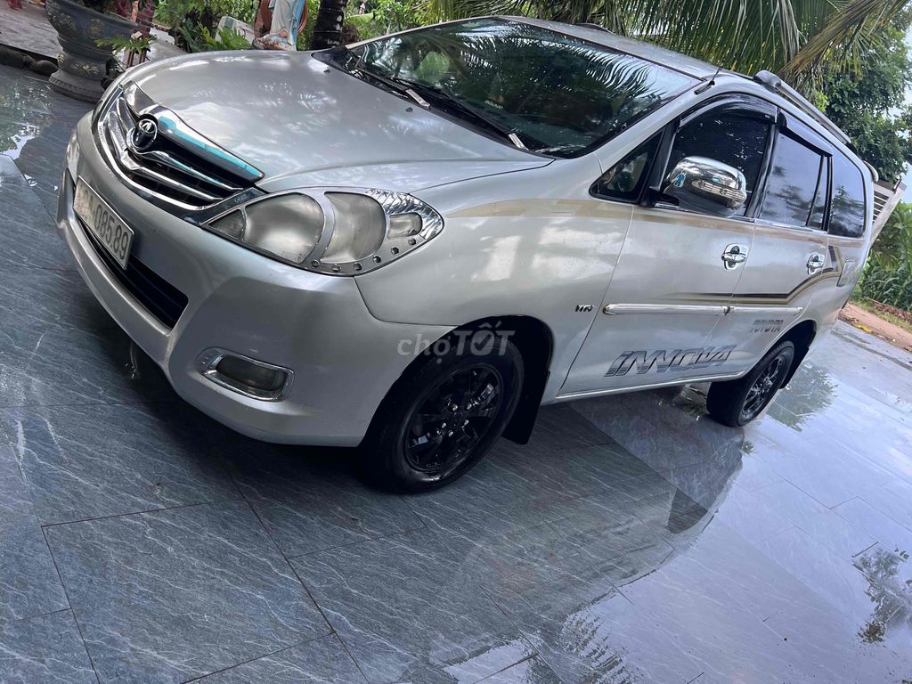 Toyota Innova 2007 - ảnh 2