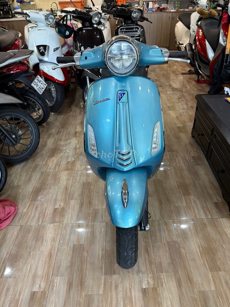Piaggio Vespa 2018 - ảnh 1
