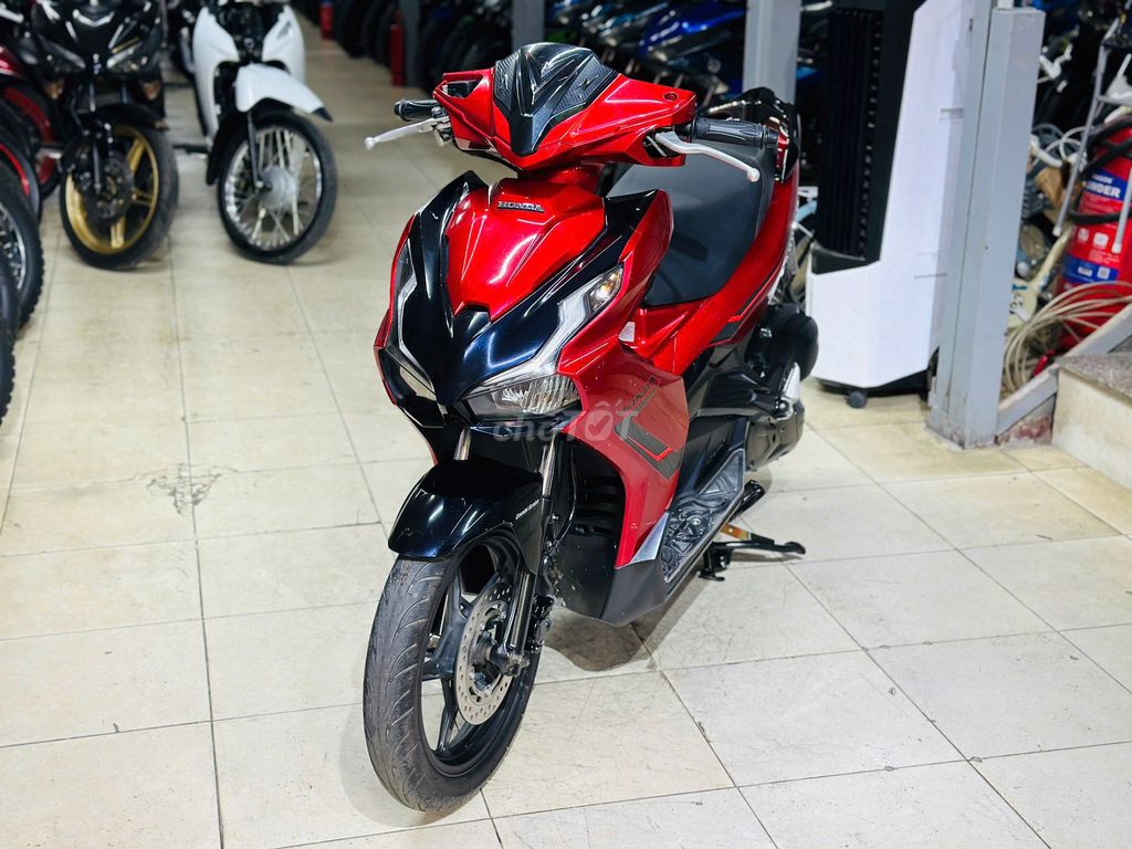 XE M 2022 - ảnh 2