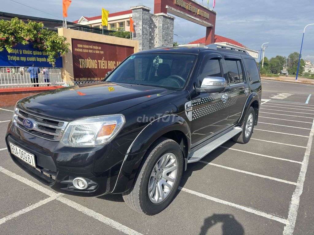 Ford Everest 2013 - ảnh 2