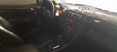 Mercedes Benz - ảnh 1