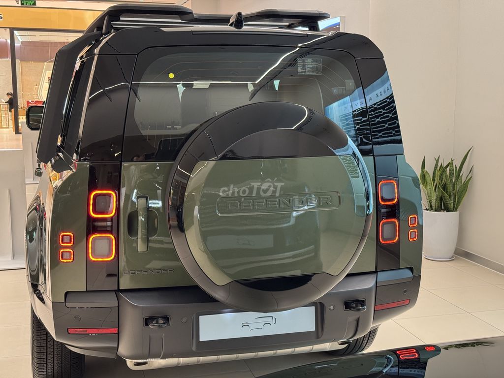 Land Rover Defender 2026 - ảnh 5