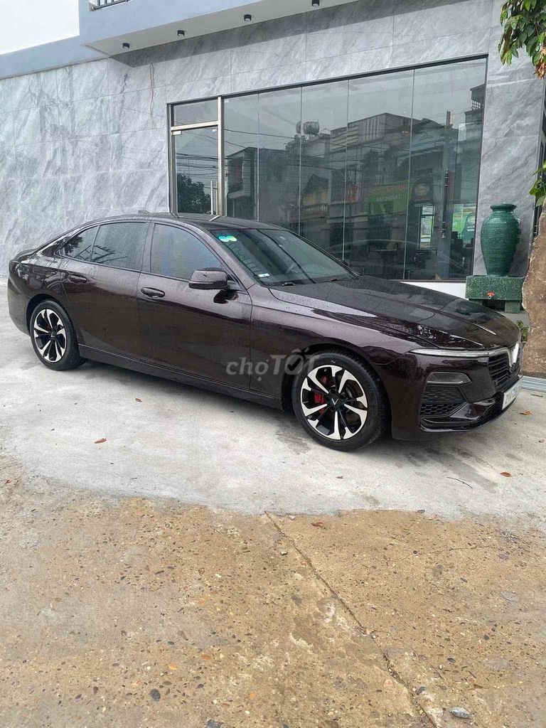 VinFast Lux A2.0 2020 - ảnh 1