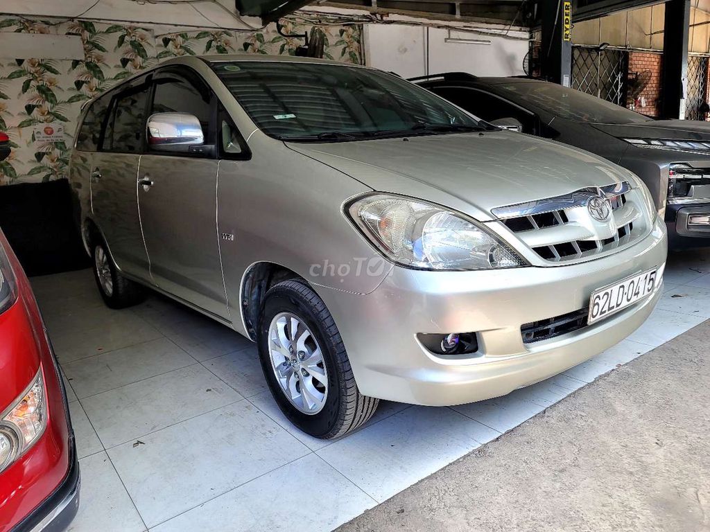 Toyota Innova 2007 - ảnh 2