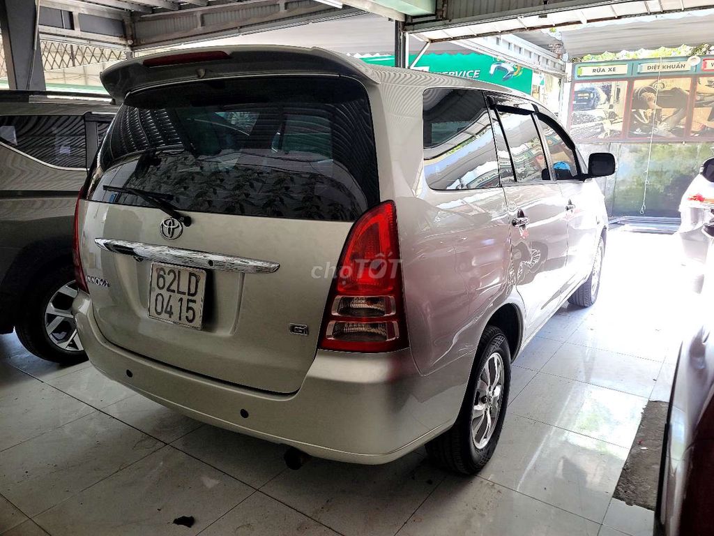 Toyota Innova 2007 - ảnh 3