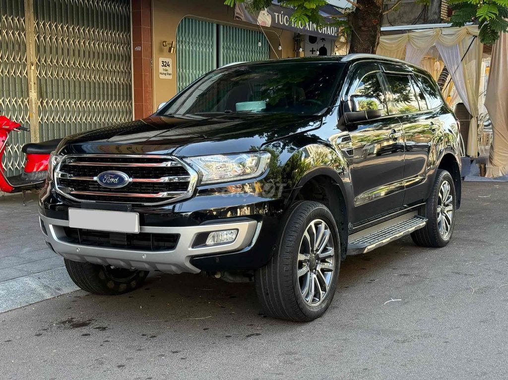 Ford Everest - ảnh 3