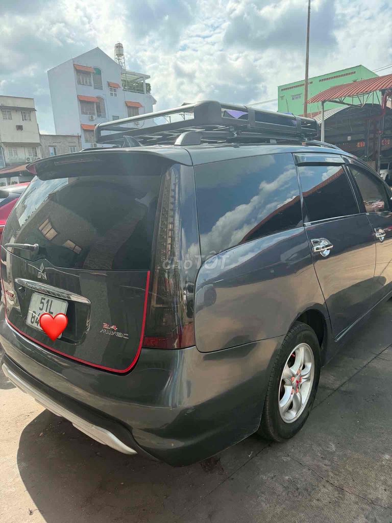 Mitsubishi Grandis 2005 - ảnh 3