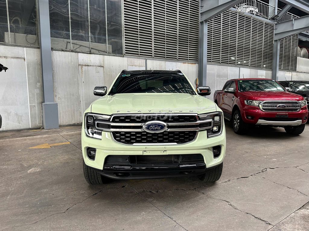 Ford Everest 2022 - ảnh 2