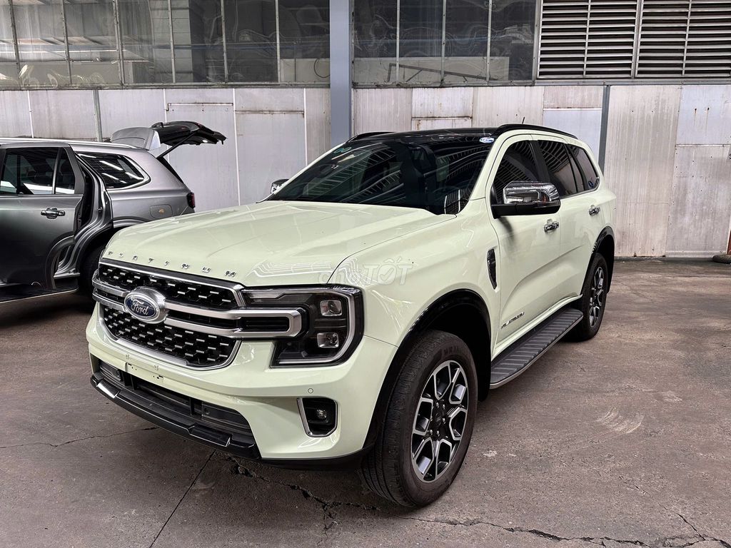 Ford Everest 2022 - ảnh 3