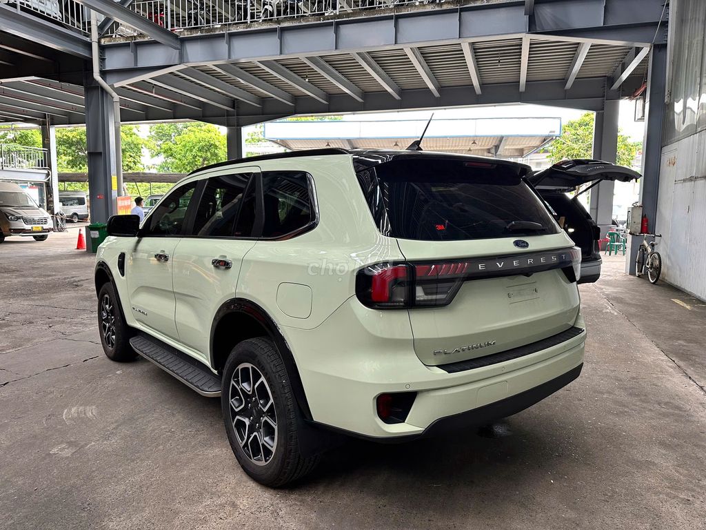 Ford Everest 2022 - ảnh 5