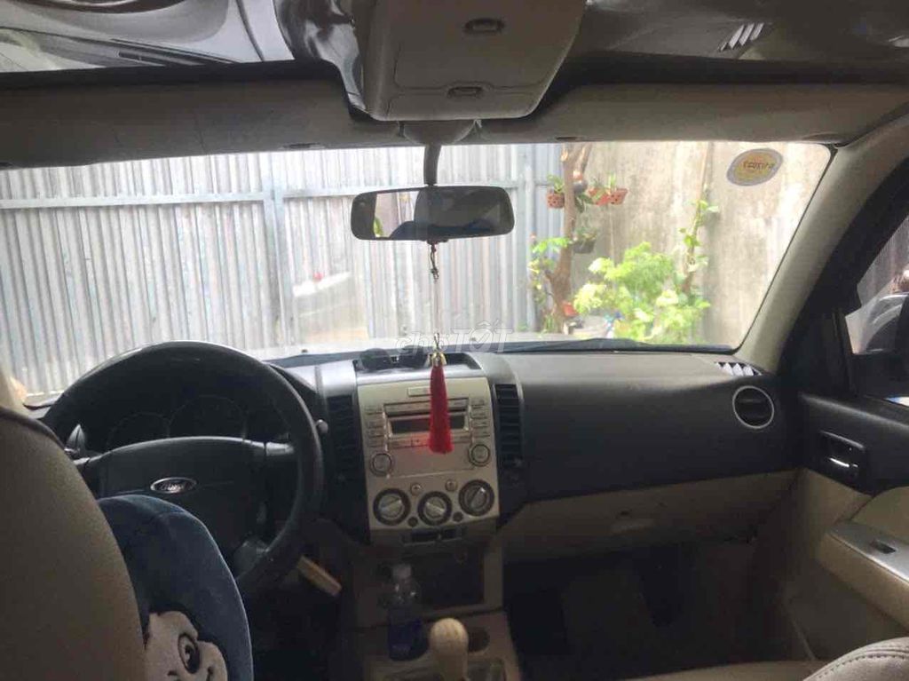 Ford Everest 2011 - ảnh 4