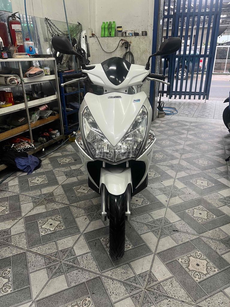 Honda Air Blade 2011 - ảnh 1